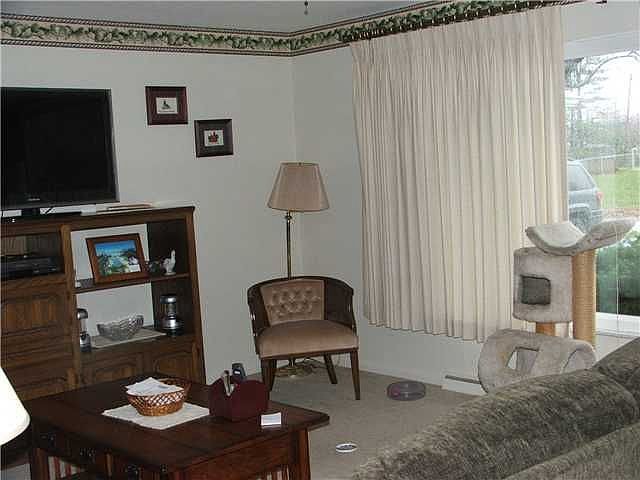 2nd image of 4241 Garden Estates Dr