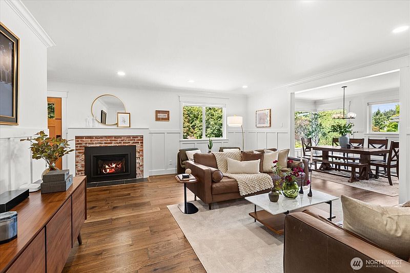 4th image of 1001 NE 155th Street