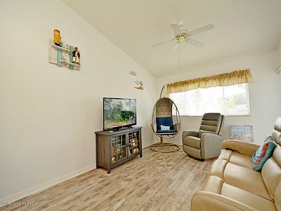 3rd image of 327 Ocean Park Ln #102