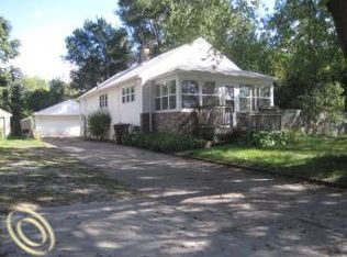 838 Stanley Ave, Pontiac, MI