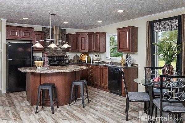 2nd image of 518 Birchwood Dr