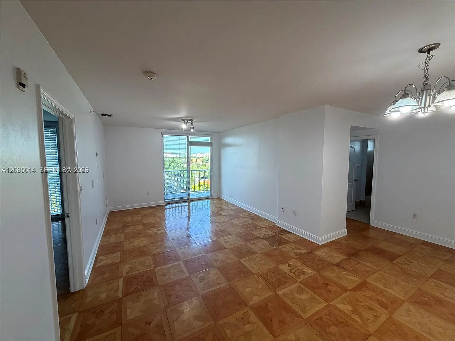 Grove View Condo — Photo 3