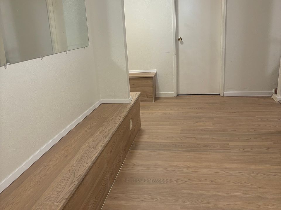 2nd image of 1439 15th Ave