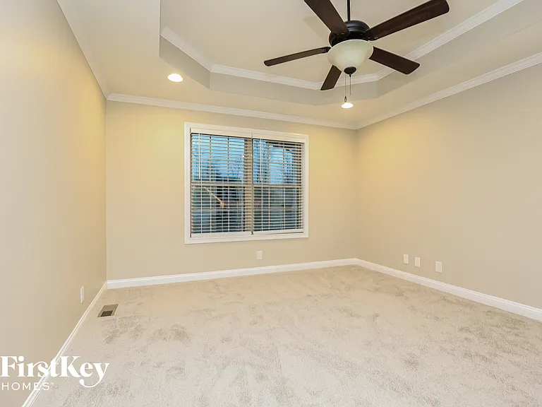 525 Magnolia Dr — Photo 9