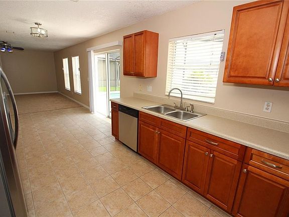 4th image of 1410 Clarks Summit Ct