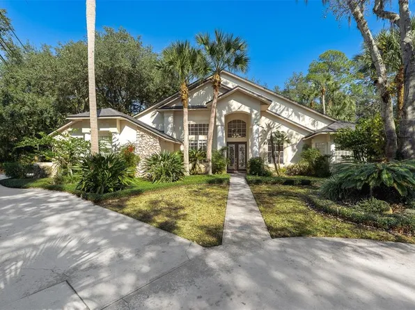 845 Coach Lamp Ct, Sanford, FL 32771