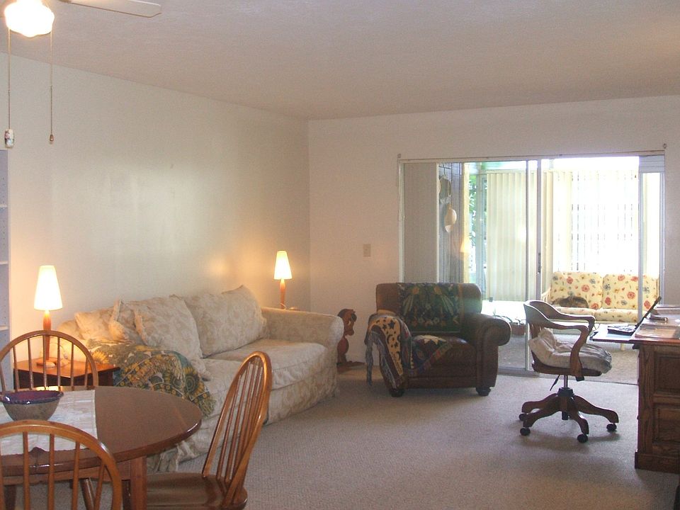 Living/Dining/Sunroom