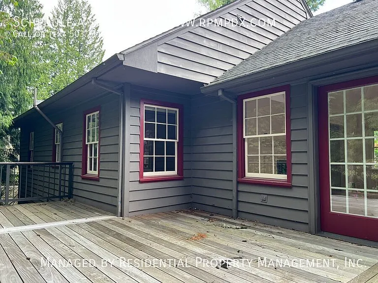 1938 SW Edgewood Rd — Photo 63