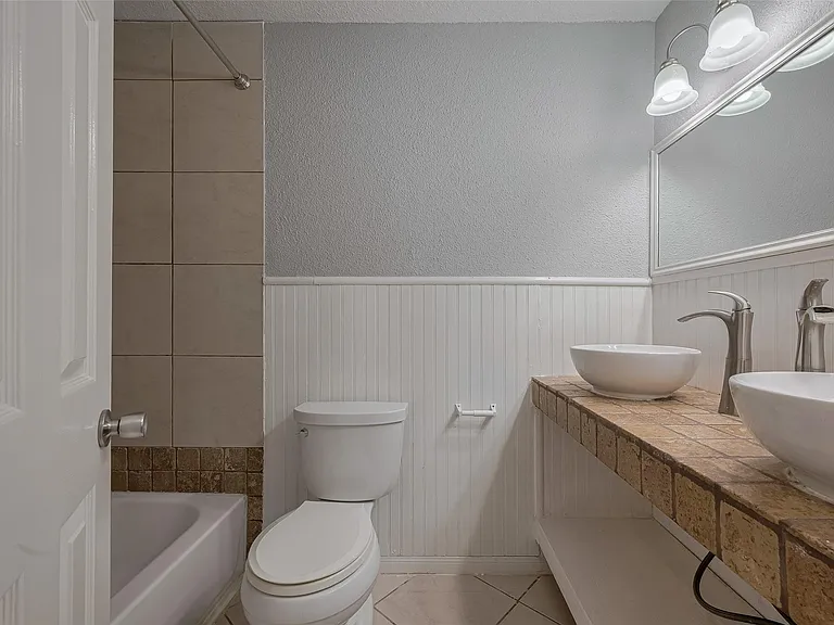 3610 Bee Bayou Ln — Photo 19