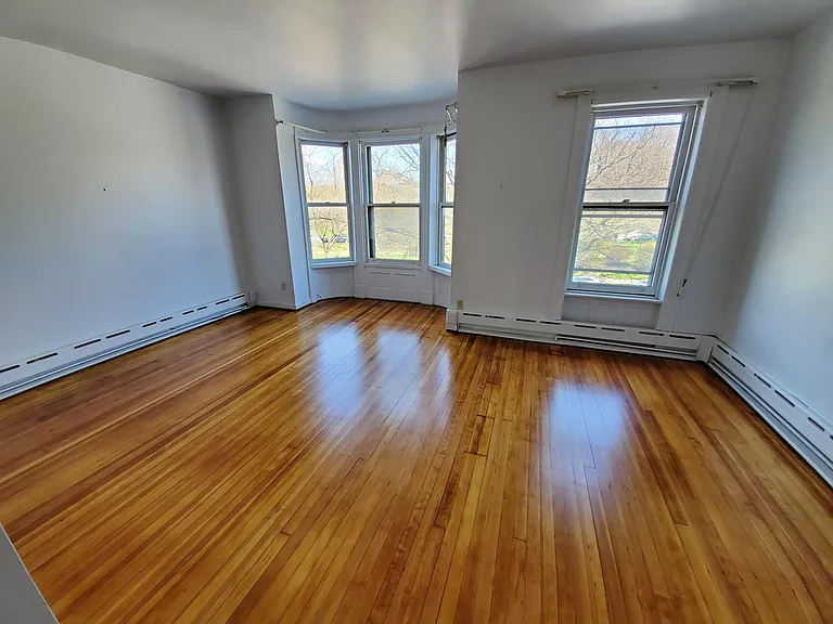 518 Madison Ave #2 — Photo 10