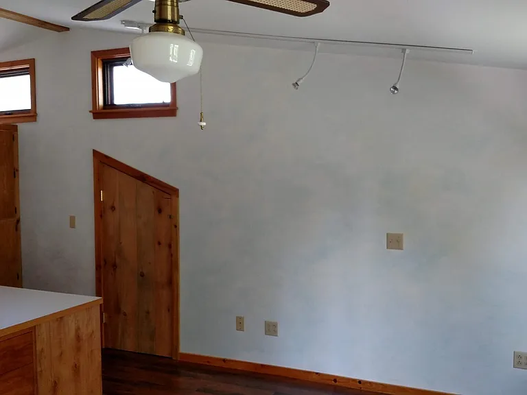 105 Auburn Rd #6 — Photo 32