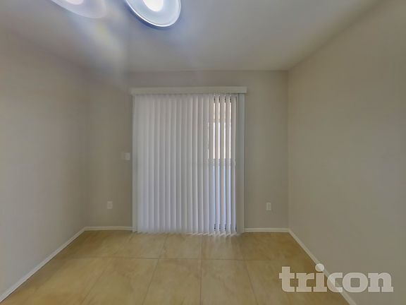 4th image of 11800 W Bloomfield Rd