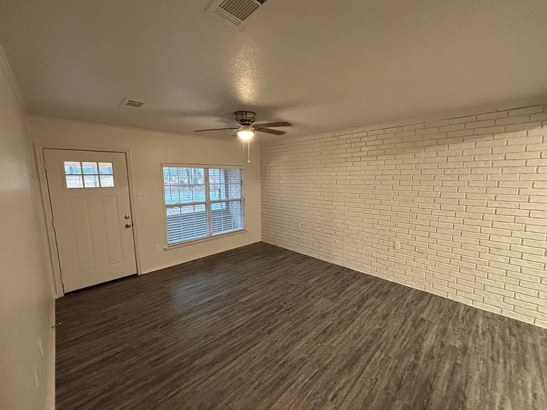 2 Lybrand Dr #B — Photo 2
