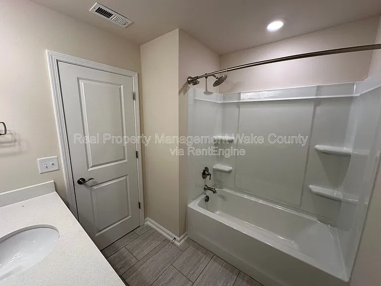 344 Abbots Mill Dr — Photo 22