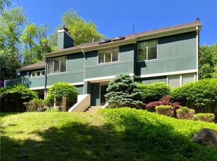 4685 Middle Rd, Allison Park, PA 15101