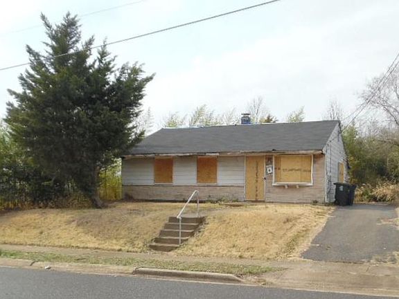 2nd image of 6913 Grenada Ave