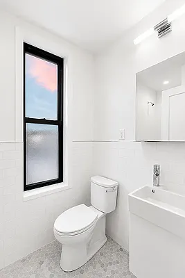 Bathroom, photo 2