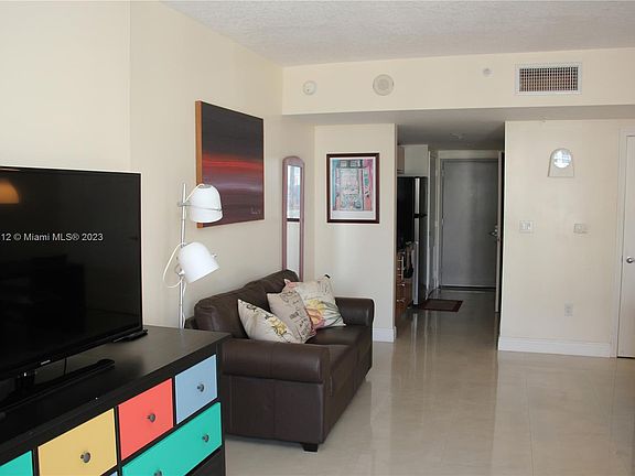 4th image of 1750 N Bayshore Dr APT 4107