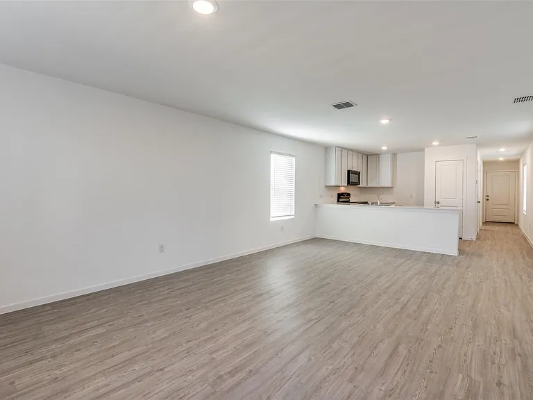 935 Sandhill Crane Ln — Photo 2