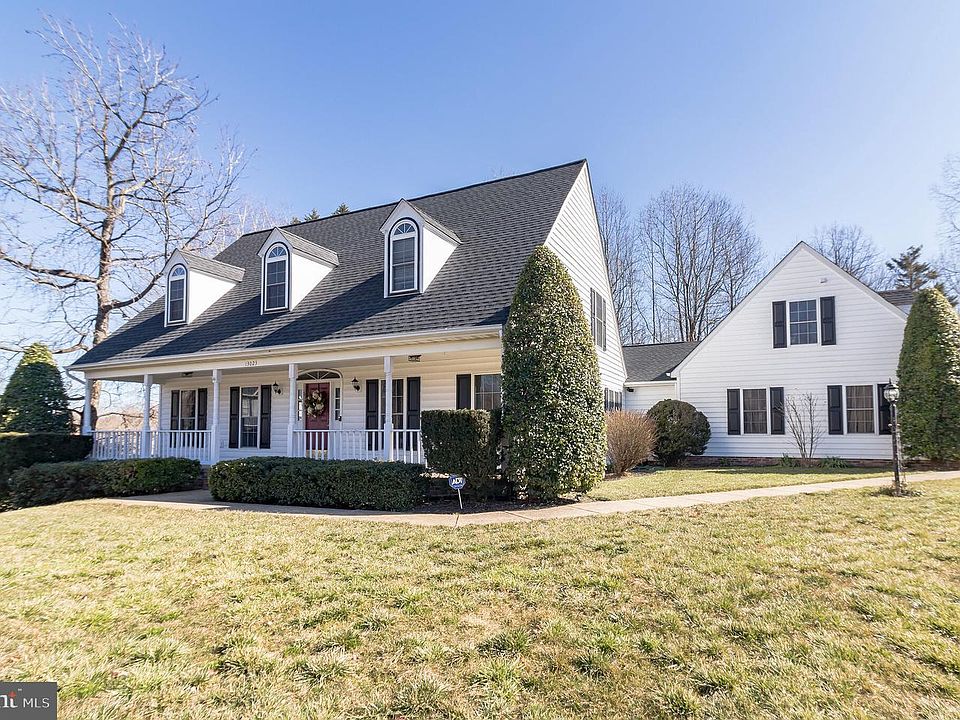 1st image of 13023 Maple Springs Dr