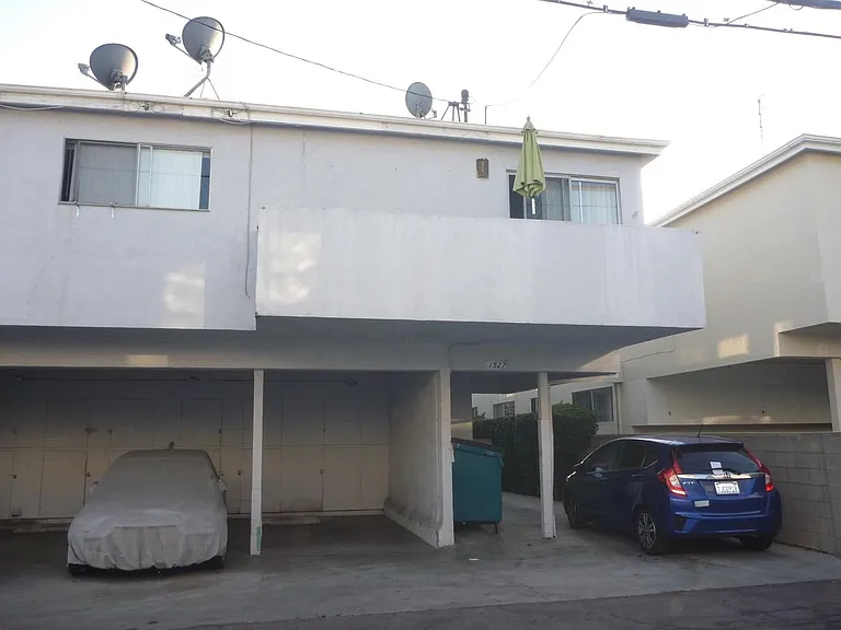 1527 Princeton St #5 — Photo 26