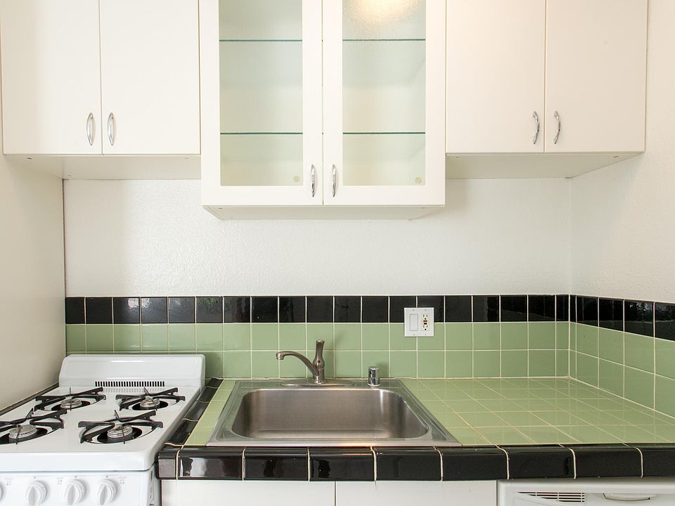 1st image of 584 S Calle Palo Fierro APT 3