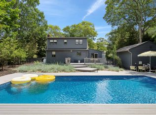 3 Holmes Ln, Hampton Bays, NY 11946