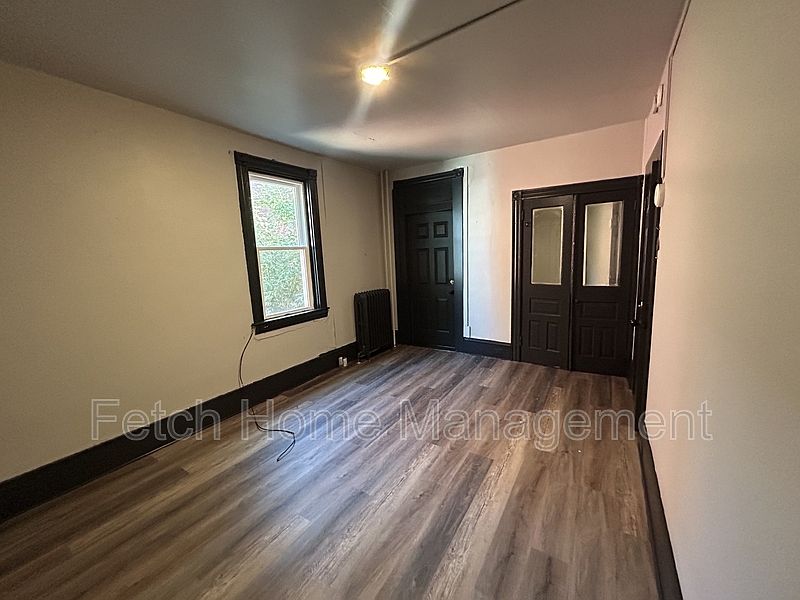1st image of 19 S Ann St APT 5