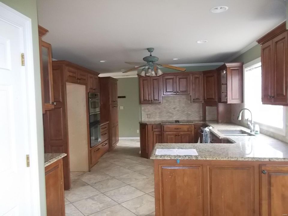 725 Lakeview Rd, Mexico, MO 65265 Zillow