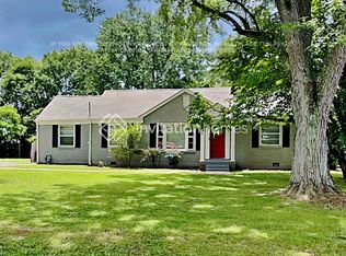 2817 Dunmore Dr, Nashville, TN 37214