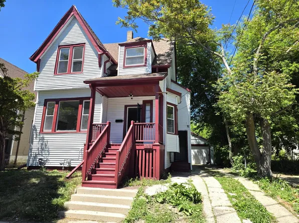1212 W Chambers STREET, Milwaukee, WI 53206