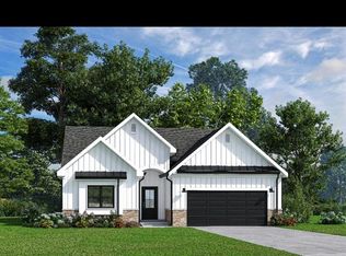 942 Long Ln, Milford, OH 45150