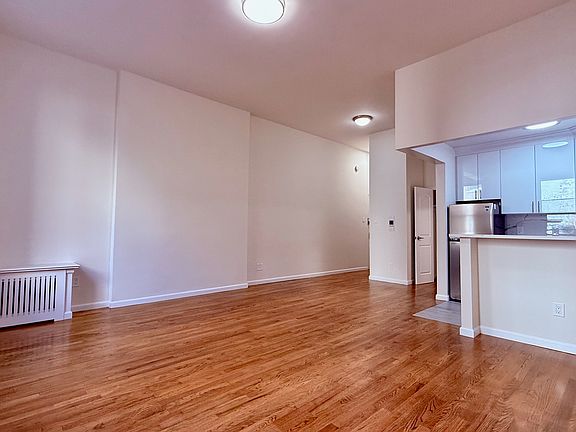 4th image of 71 W 85th St APT 2C