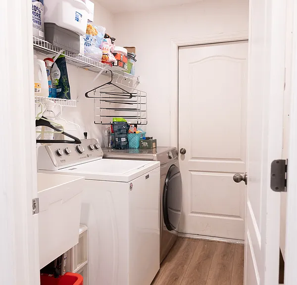 1511 McCrea Dr — Photo 25