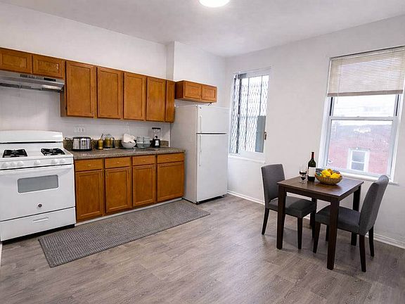 4th image of 4423 5th Ave APT 4R