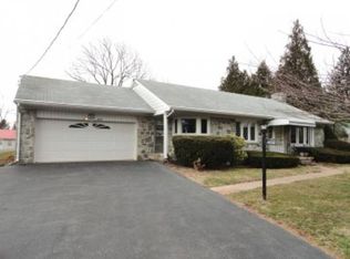 4419 New Holland Rd, Mohnton, PA 19540