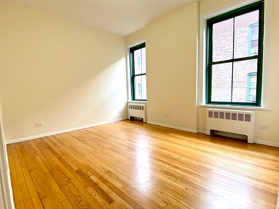 5th image of 516 E 79th St APT 5H