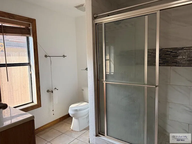 1044 Alta Mesa Blvd — Photo 10
