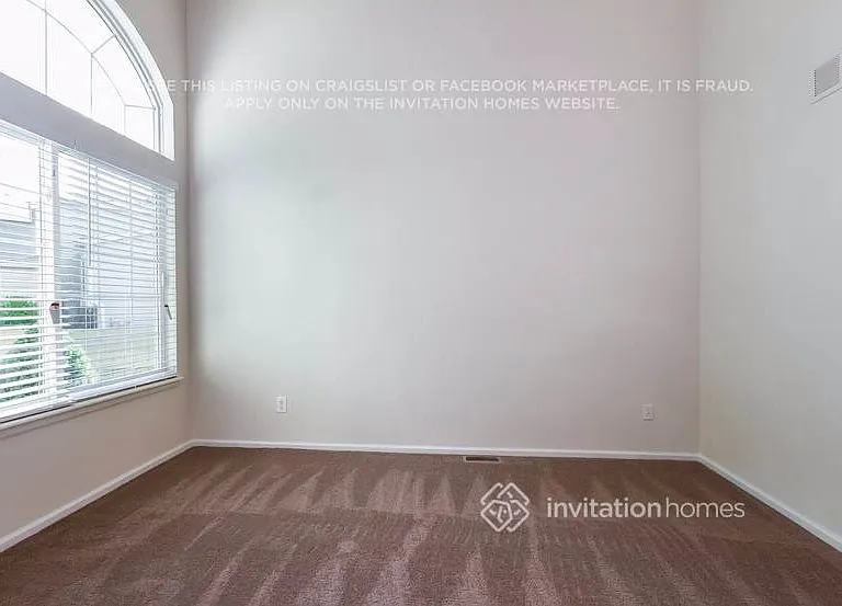 11303 Haswell Ct — Photo 6