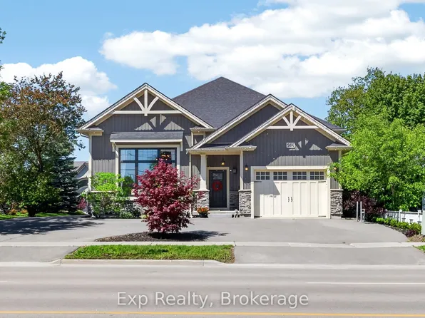 564 Sidney St, Belleville, ON K8P 4A2