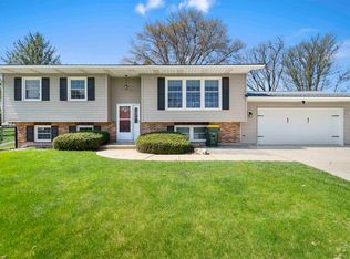 404 Ridge Rd, Montfort, WI 53569