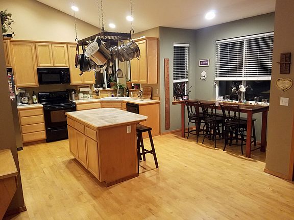 4th image of 13177 Old Military Rd NE