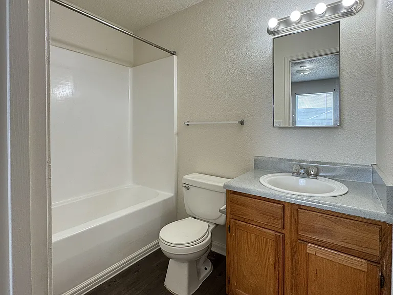 Camellia Trace Apartments — Photo 12