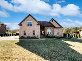 28 Harbor Poin, Lebanon, TN 37087