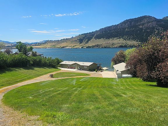 2nd image of 1936 & 1940 Beartooth Rd