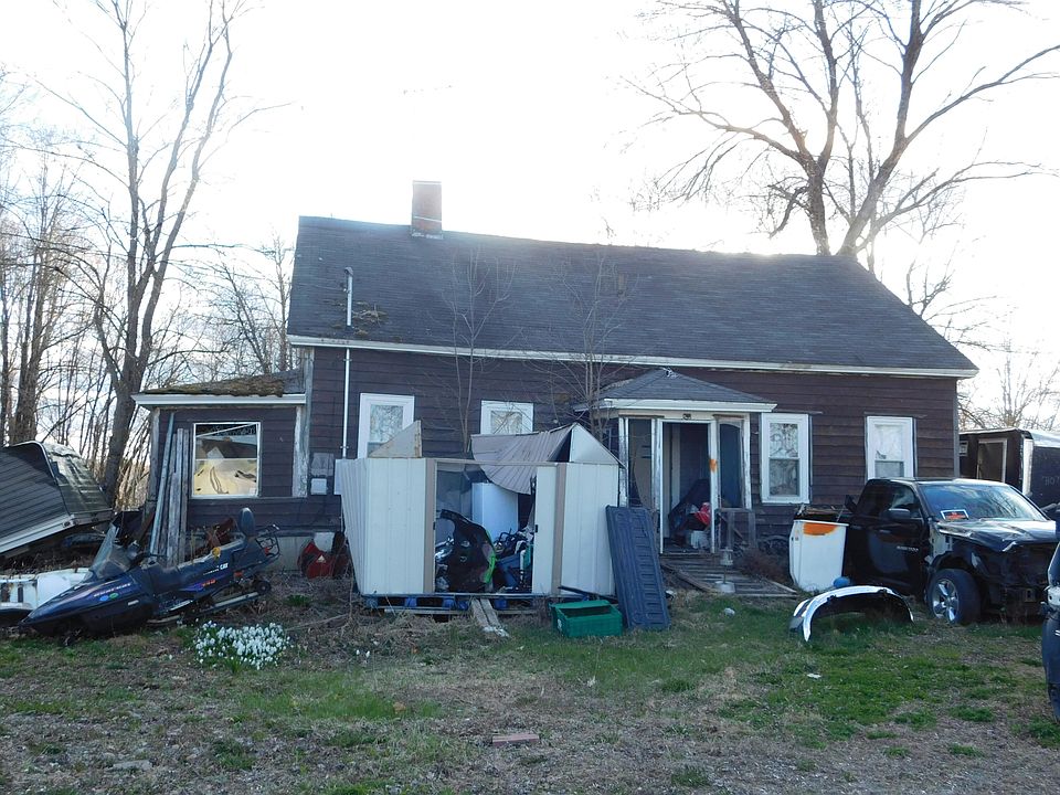 2nd image of 782 Main Road