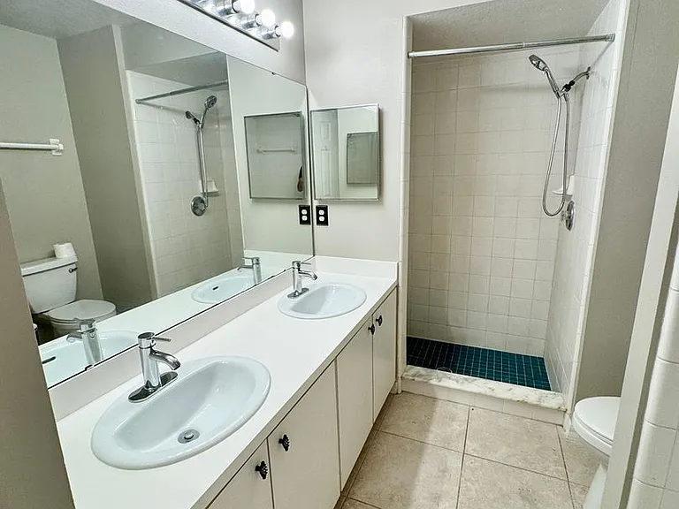 941 Park Valley Cir — Photo 22