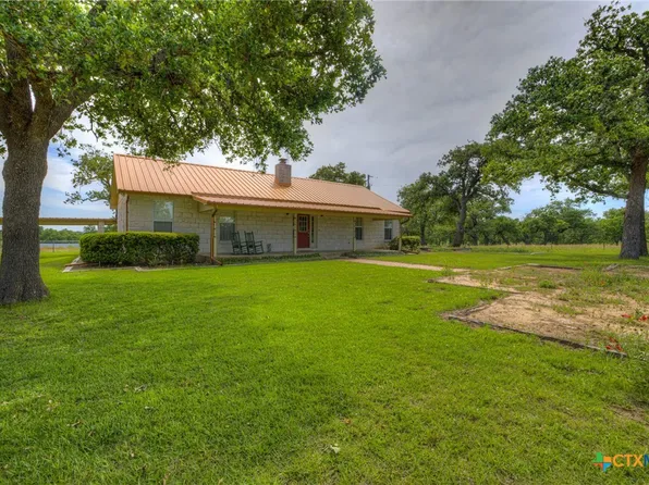 82 Bell Mountain Rd, Willow City, TX 78675