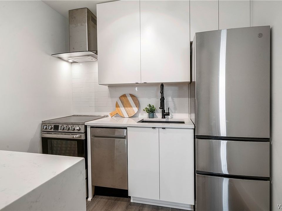 1st image of 500 Grace St #106