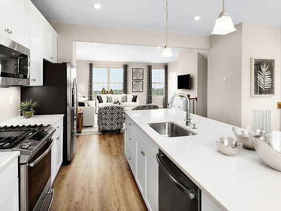 Mendelssohn 2-Car Garage